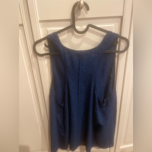Blue Guess camisole with textured pattern - Picture 3 of 3